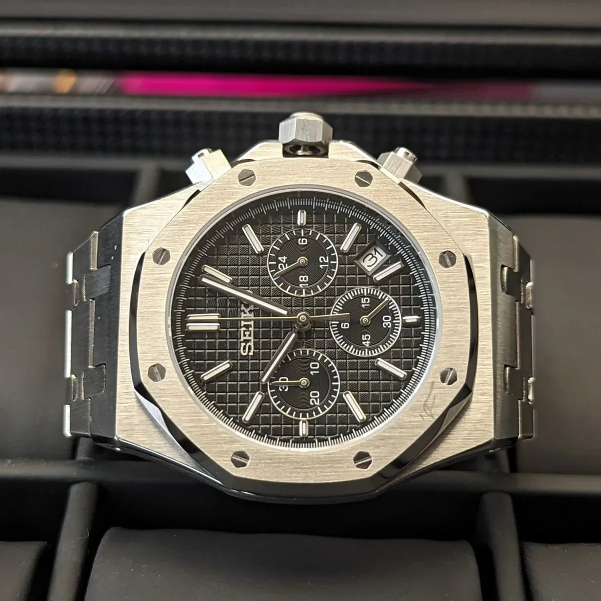 Royal Seikoak Black Chrono